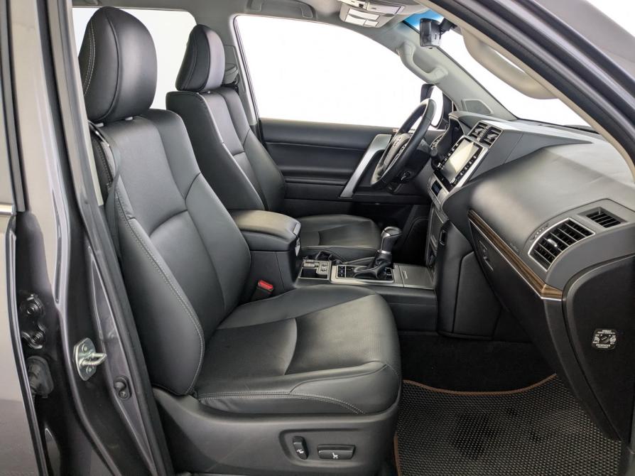Toyota Land Cruiser Prado 150 Series Рестайлинг 3 Москва  - изображение 21