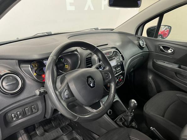 Renault Kaptur I с пробегом 2016 года, цена 1 149 000 рублей, 180000 км, внедорожник, Автокод Объявления