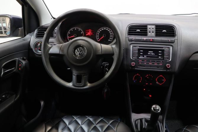 Volkswagen Polo V с пробегом 2012 года, цена 579 000 рублей, 220000 км, седан, Автокод Объявления