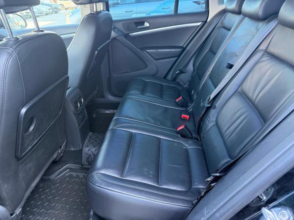 Volkswagen Tiguan I Рестайлинг с пробегом 2012 года, цена 1 044 000 рублей, 322852 км, внедорожник, Автокод Объявления