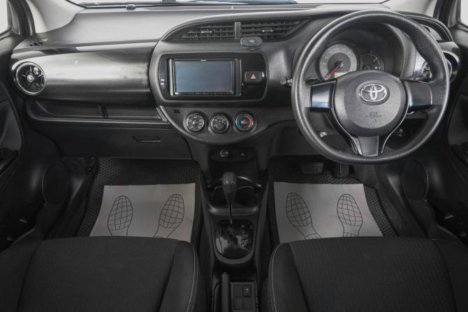 Toyota Vitz III (XP130) Рестайлинг 2 с пробегом 2018 года, цена 999 000 рублей, 149000 км, хэтчбек, Автокод Объявления