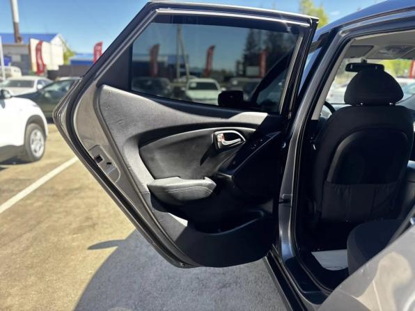 Hyundai ix35 I Рестайлинг с пробегом 2014 года, цена 1 300 000 рублей, 184161 км, внедорожник, Автокод Объявления