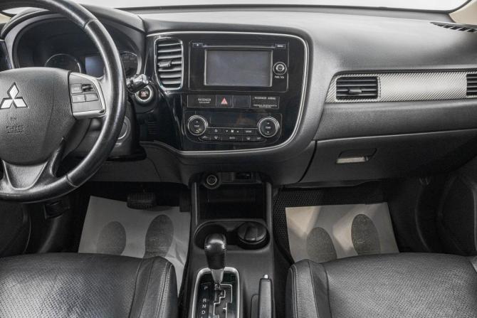 Mitsubishi Outlander III Рестайлинг с пробегом 2014 года, цена 1 799 000 рублей, 250000 км, внедорожник, Автокод Объявления