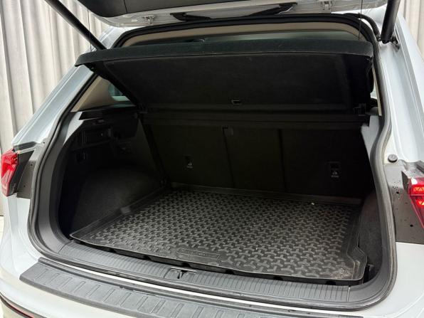Volkswagen Tiguan II с пробегом 2019 года, цена 2 549 000 рублей, 133500 км, внедорожник, Автокод Объявления