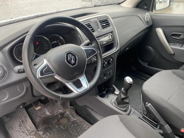 Renault Logan II Рестайлинг с пробегом 2021 года, цена 995 000 рублей, 112500 км, седан, Автокод Объявления