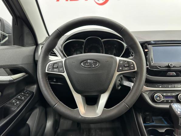 Lada (ВАЗ) Vesta I с пробегом 2019 года, цена 1 340 000 рублей, 45300 км, универсал, Автокод Объявления