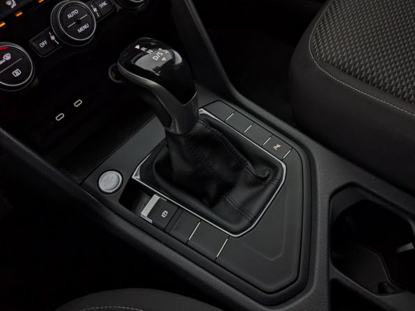 Volkswagen Taos I с пробегом 2022 года, цена 2 555 000 рублей, 59306 км, внедорожник, Автокод Объявления