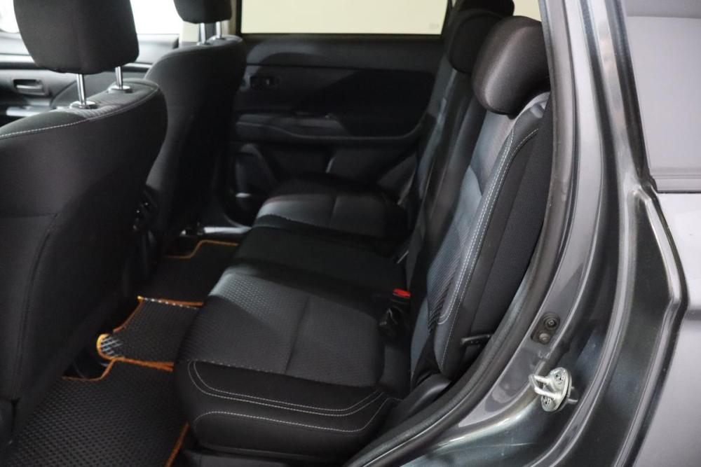Mitsubishi Outlander III Рестайлинг 3 Санкт-Петербург  - изображение 12