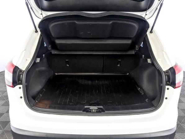 Nissan Qashqai II с пробегом 2018 года, цена 1 485 000 рублей, 125266 км, внедорожник, Автокод Объявления