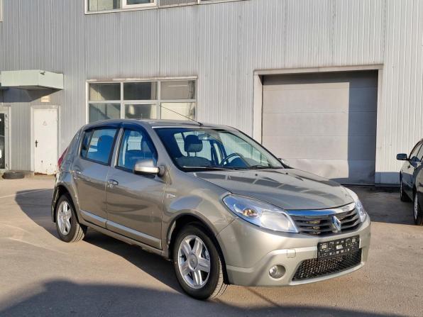 Renault Sandero I с пробегом 2011 года, цена 649 000 рублей, 133786 км, хэтчбек, Автокод Объявления