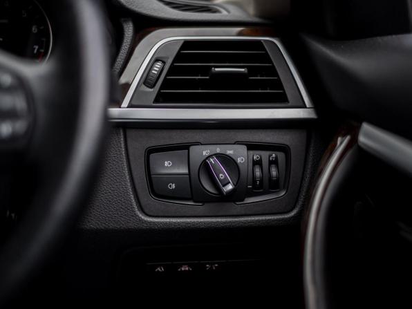 BMW 3 серии VI (F3x) Рестайлинг с пробегом 2018 года, цена 1 570 000 рублей, 136321 км, универсал, Автокод Объявления