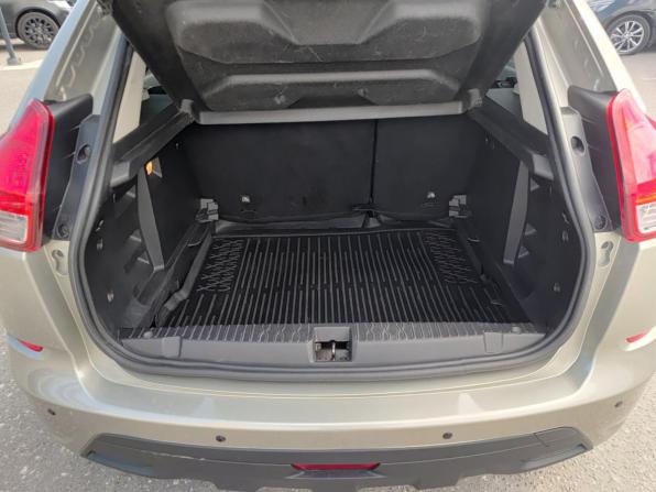 Lada (ВАЗ) XRAY I с пробегом 2019 года, цена 1 055 000 рублей, 61001 км, хэтчбек, Автокод Объявления