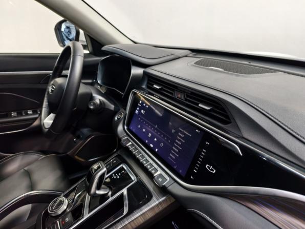 Geely Atlas Pro с пробегом 2022 года, цена 1 945 000 рублей, 60070 км, внедорожник, Автокод Объявления
