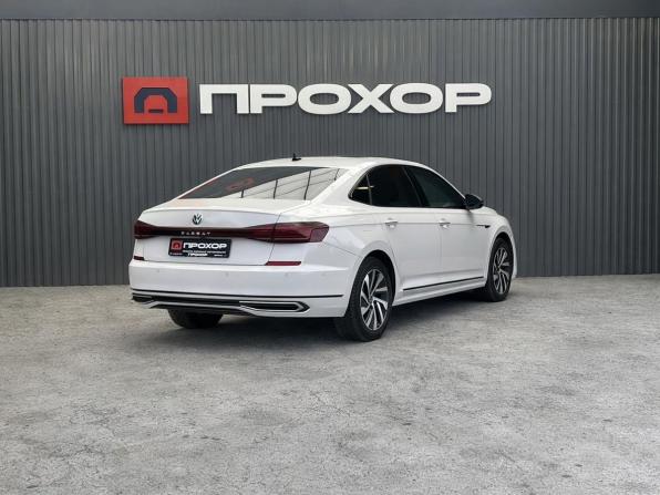 Volkswagen Passat B8 Рестайлинг с пробегом 2021 года, цена 2 897 000 рублей, 55977 км, седан, Автокод Объявления