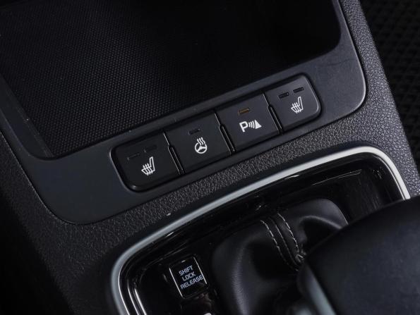 Kia Rio IV Рестайлинг с пробегом 2021 года, цена 2 099 000 рублей, 60020 км, хэтчбек, Автокод Объявления
