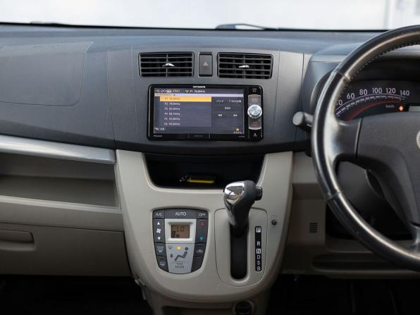 Daihatsu Move V Рестайлинг с пробегом 2013 года, цена 700 000 рублей, 105697 км, микровэн, Автокод Объявления