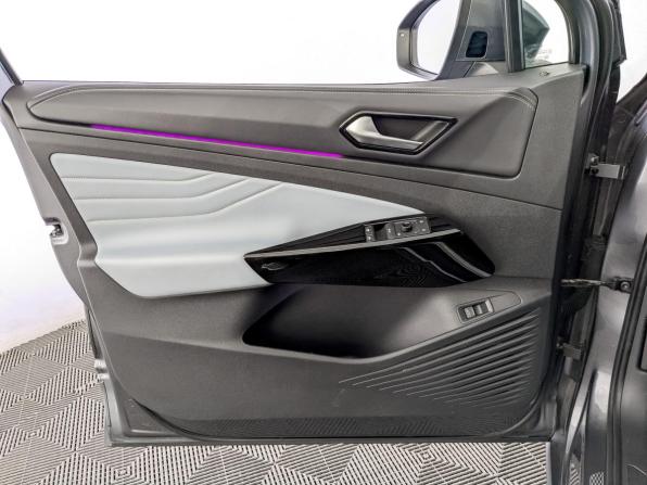 Volkswagen ID.4 с пробегом 2021 года, цена 2 490 000 рублей, 110523 км, внедорожник, Автокод Объявления
