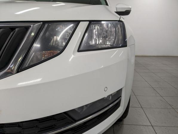 Skoda Octavia III (A7) Рестайлинг с пробегом 2019 года, цена 1 940 000 рублей, 126687 км, лифтбек, Автокод Объявления