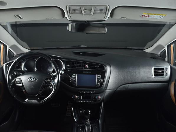 Kia Ceed II Рестайлинг с пробегом 2016 года, цена 1 299 999 рублей, 96184 км, хэтчбек, Автокод Объявления