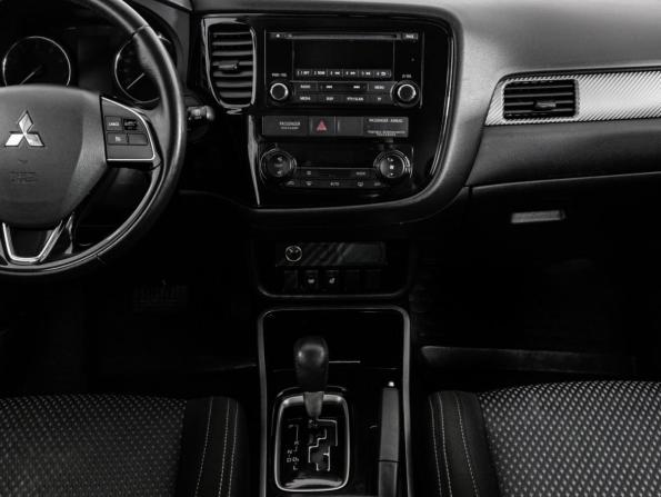 Mitsubishi Outlander III Рестайлинг 2 с пробегом 2017 года, цена 1 899 000 рублей, 82581 км, внедорожник, Автокод Объявления