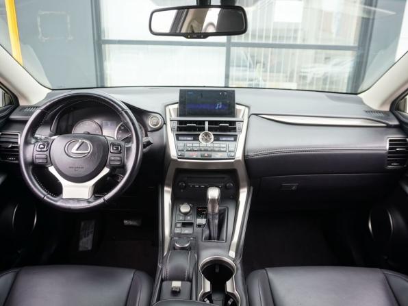 Lexus NX I с пробегом 2015 года, цена 1 970 000 рублей, 258802 км, внедорожник, Автокод Объявления