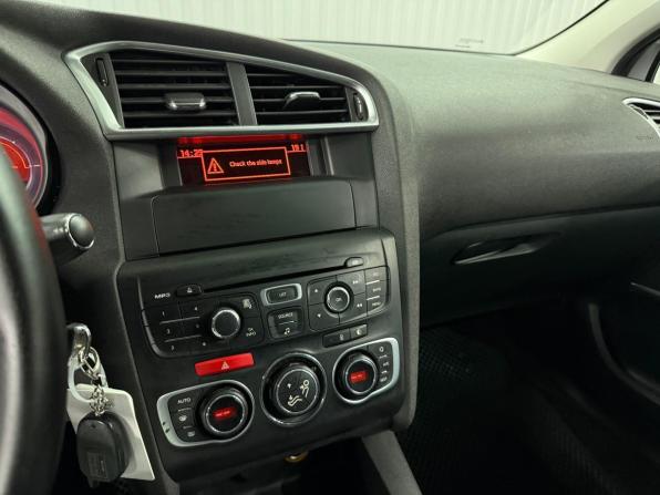 Citroen C4 II с пробегом 2011 года, цена 527 000 рублей, 199491 км, хэтчбек, Автокод Объявления