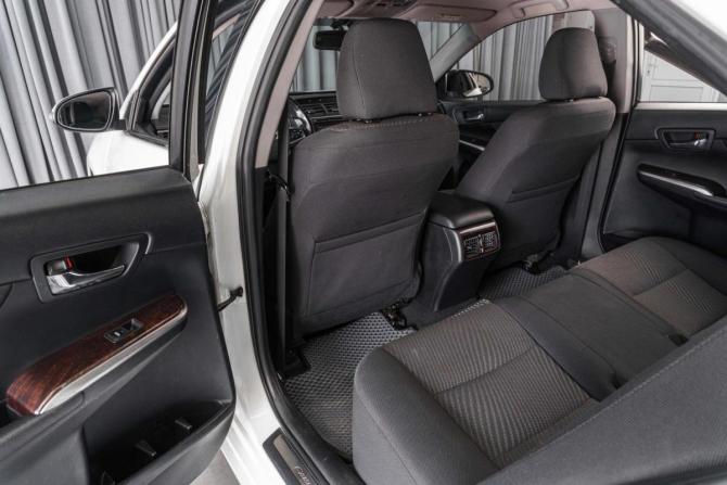 Toyota Camry VII (XV50) Рестайлинг с пробегом 2015 года, цена 1 949 000 рублей, 233794 км, седан, Автокод Объявления