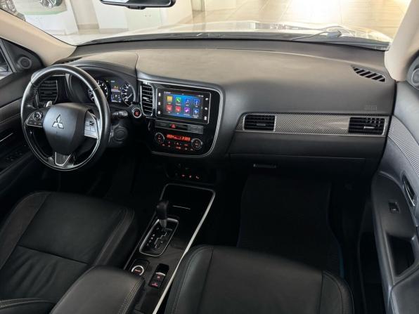 Mitsubishi Outlander III Рестайлинг 3 с пробегом 2018 года, цена 2 335 000 рублей, 99359 км, внедорожник, Автокод Объявления