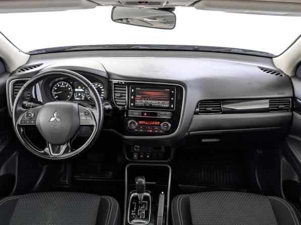 Mitsubishi Outlander III Рестайлинг 3 с пробегом 2019 года, цена 1 870 000 рублей, 178898 км, внедорожник, Автокод Объявления
