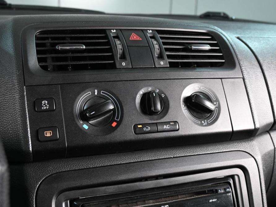 Skoda Fabia II Рестайлинг Ростов-на-Дону  - изображение 12