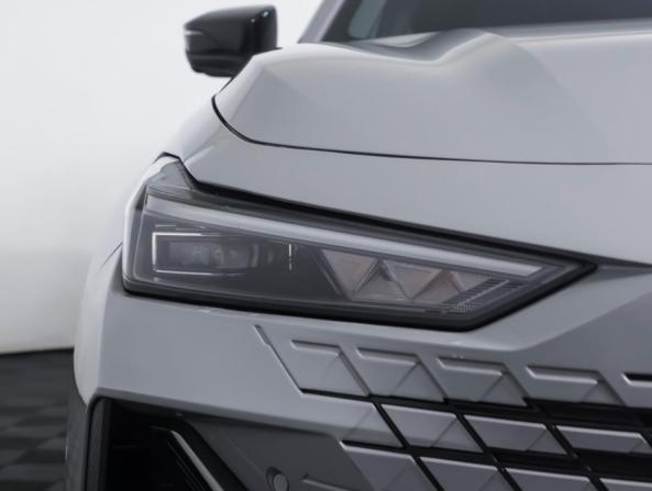 Changan UNI-V I с пробегом 2024 года, цена 2 490 000 рублей, 10231 км, лифтбек, Автокод Объявления