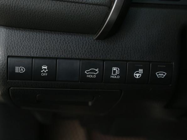 Toyota Camry VIII (XV70) с пробегом 2020 года, цена 2 295 000 рублей, 227000 км, седан, Автокод Объявления