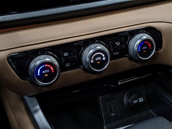 Changan CS95 I Рестайлинг 2 с пробегом 2023 года, цена 2 870 000 рублей, 30279 км, внедорожник, Автокод Объявления