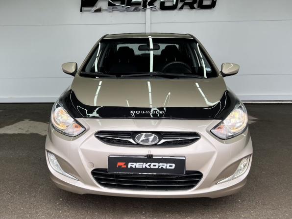 Hyundai Solaris I с пробегом 2013 года, цена 820 000 рублей, 150926 км, седан, Автокод Объявления