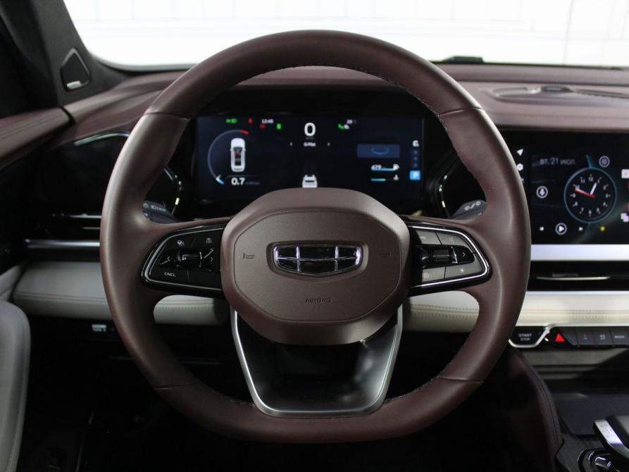 Geely Monjaro I Москва  - изображение 17