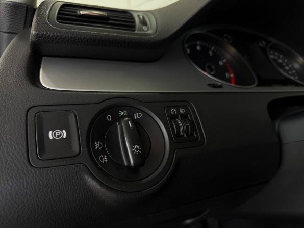 Volkswagen Passat B6 с пробегом 2010 года, цена 899 900 рублей, 173000 км, седан, Автокод Объявления
