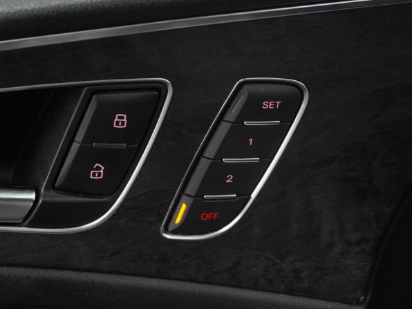 Audi A6 IV (C7) Рестайлинг с пробегом 2017 года, цена 2 339 000 рублей, 256914 км, седан, Автокод Объявления