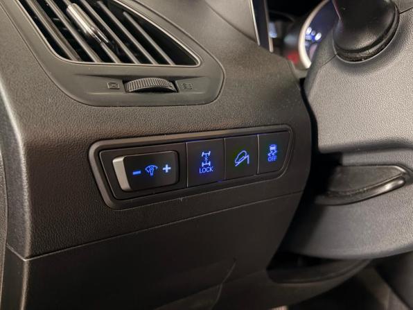 Hyundai ix35 I Рестайлинг с пробегом 2014 года, цена 1 270 000 рублей, 183654 км, внедорожник, Автокод Объявления