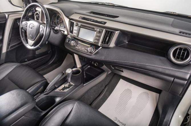 Toyota RAV4 IV (XA40) с пробегом 2014 года, цена 1 999 000 рублей, 237500 км, внедорожник, Автокод Объявления