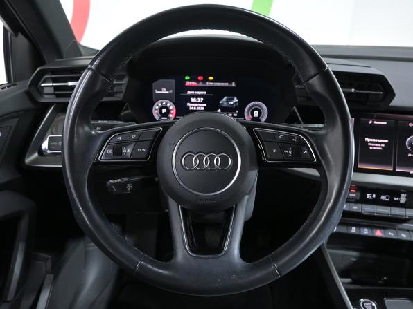 Audi A3 IV (8Y) с пробегом 2021 года, цена 2 890 000 рублей, 45425 км, седан, Автокод Объявления