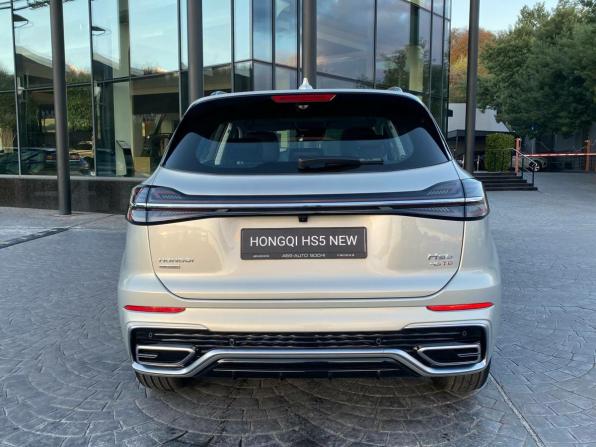 Hongqi HS5 I Рестайлинг с пробегом 2024 года, цена 3 400 000 рублей, 2136 км, внедорожник, Автокод Объявления