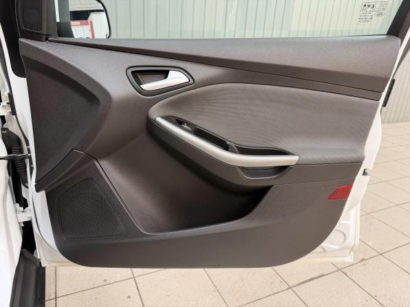Ford Focus III с пробегом 2013 года, цена 858 000 рублей, 176211 км, универсал, Автокод Объявления