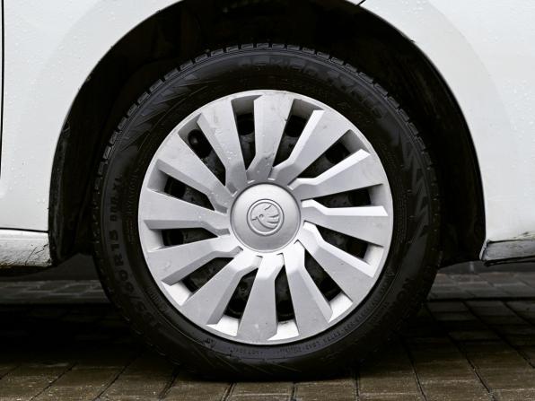 Skoda Rapid II с пробегом 2020 года, цена 980 000 рублей, 200518 км, лифтбек, Автокод Объявления