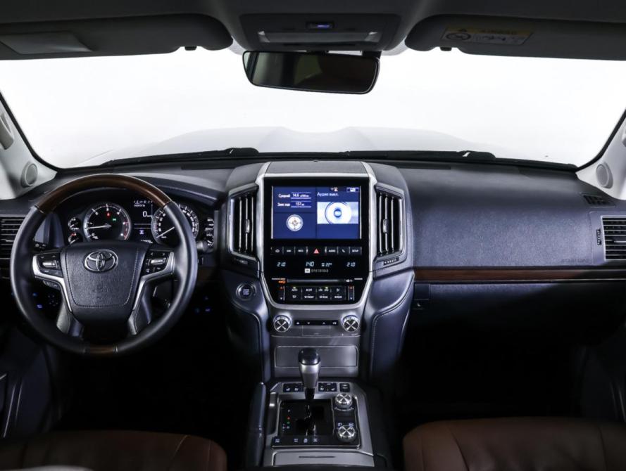 Toyota Land Cruiser 200 Series Рестайлинг 2 Москва  - изображение 18