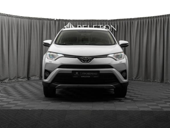 Toyota RAV4 IV (XA40) Рестайлинг с пробегом 2017 года, цена 2 280 000 рублей, 133573 км, внедорожник, Автокод Объявления