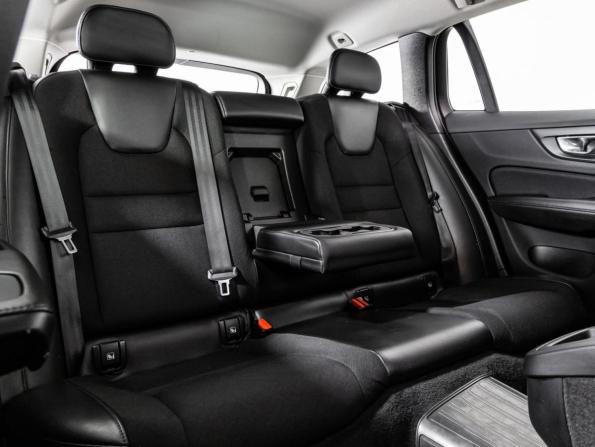 Volvo V60 II с пробегом 2018 года, цена 2 299 000 рублей, 191000 км, универсал, Автокод Объявления