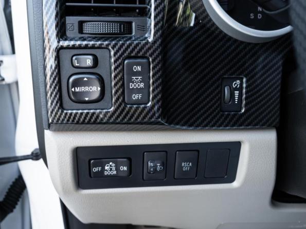 Toyota Tundra II с пробегом 2011 года, цена 3 530 000 рублей, 165610 км, offers.body_type.unknown, Автокод Объявления