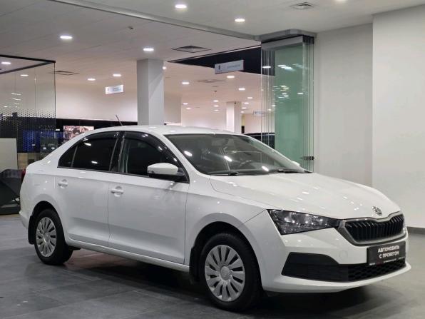 Skoda Rapid II с пробегом 2021 года, цена 1 250 000 рублей, 90988 км, лифтбек, Автокод Объявления