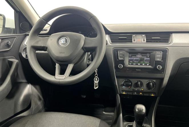 Skoda Rapid I с пробегом 2016 года, цена 1 030 000 рублей, 102789 км, лифтбек, Автокод Объявления