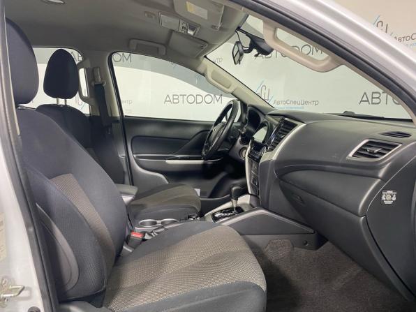 Mitsubishi L200 V Рестайлинг с пробегом 2018 года, цена 2 879 000 рублей, 157350 км, пикап, Автокод Объявления